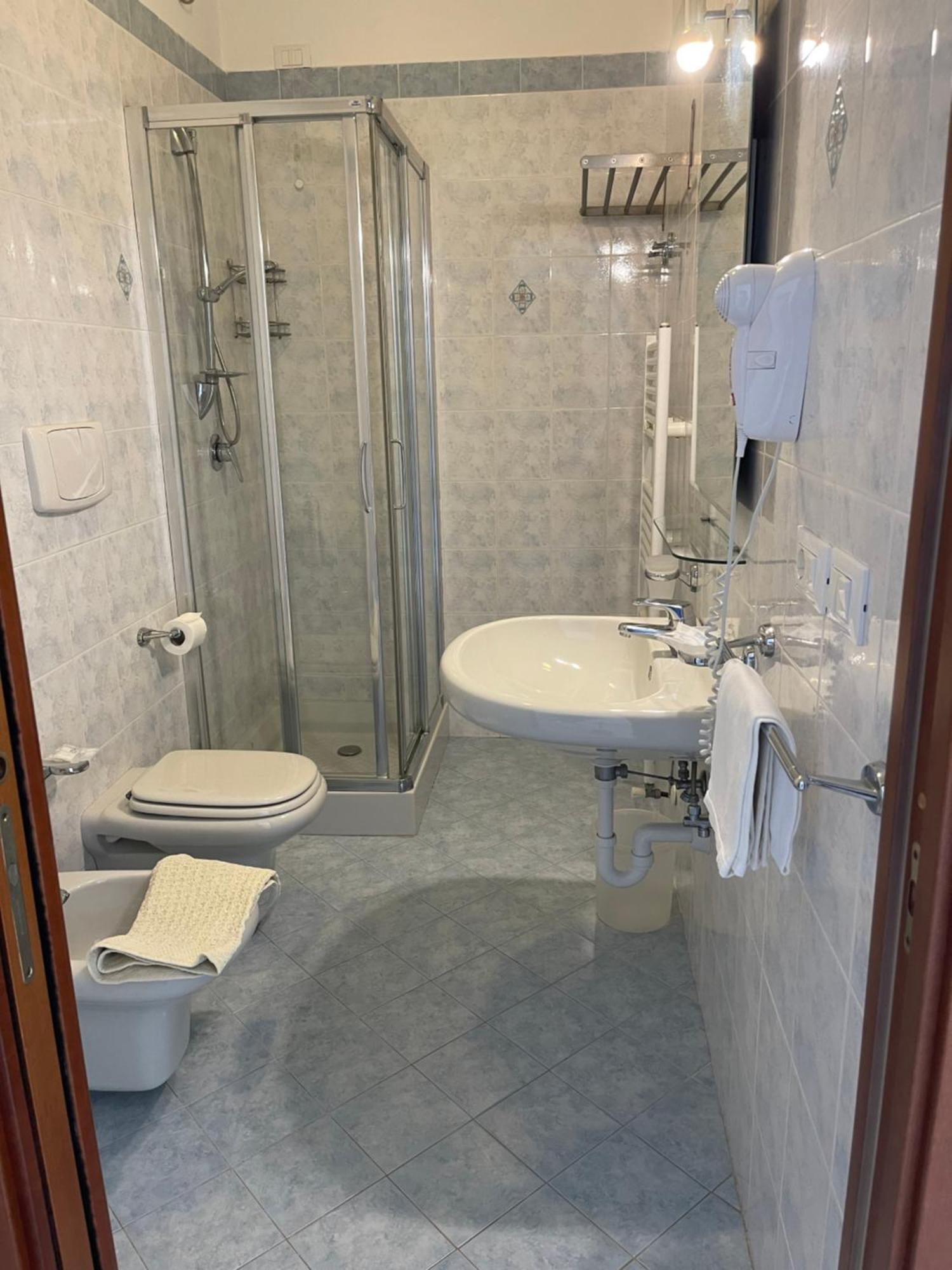 Hotel Residence - Parco Mare Monte Casamicciola Terme Стая снимка