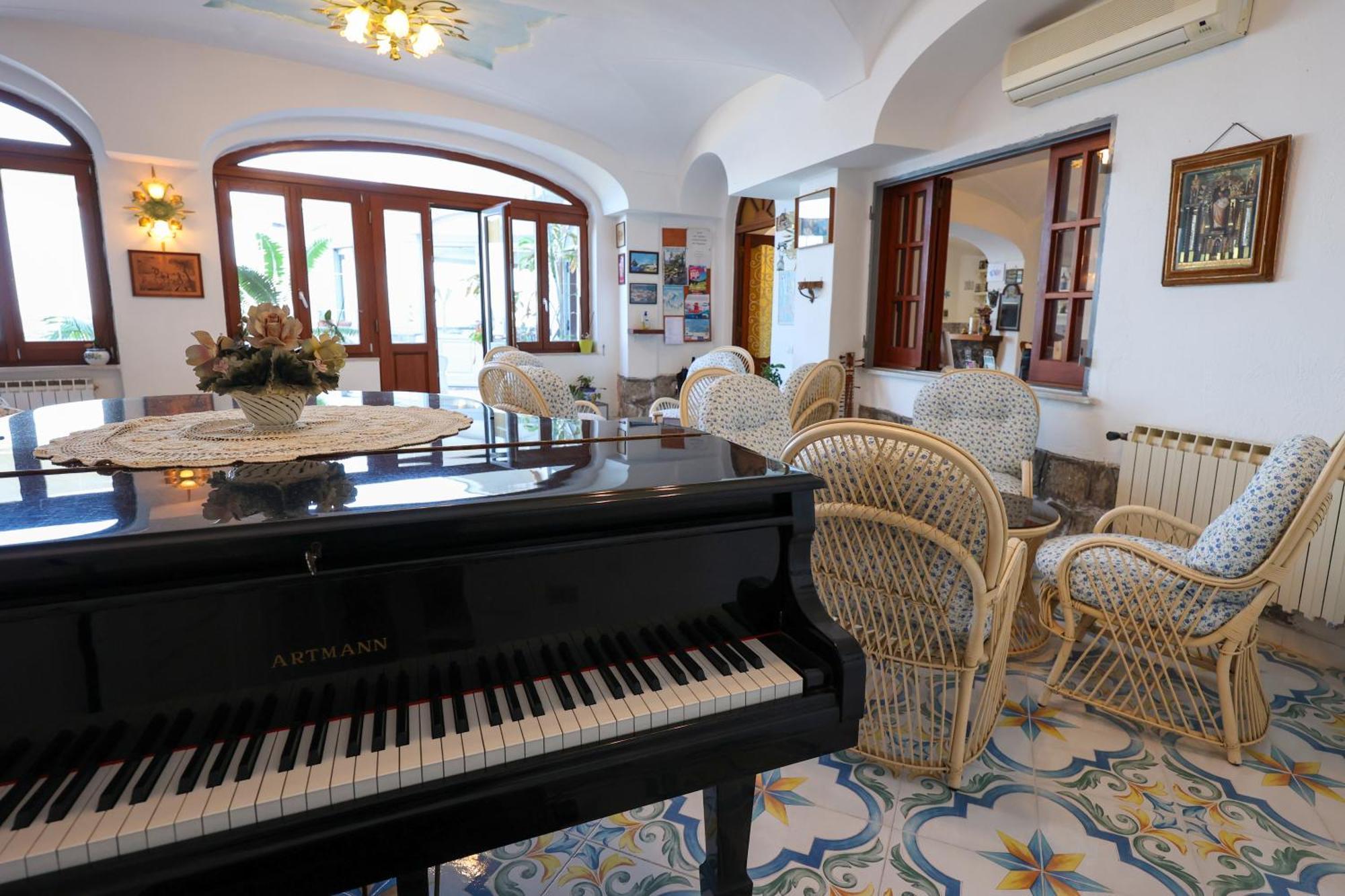 Hotel Residence - Parco Mare Monte Casamicciola Terme Екстериор снимка